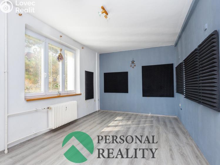 Rent apartment 3+1 Pardubice, Benešovo náměstí č. 23