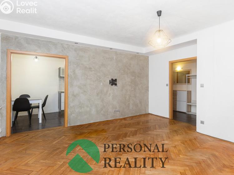 Sale apartment 2+KK Pardubice, Sladkovského č. 14