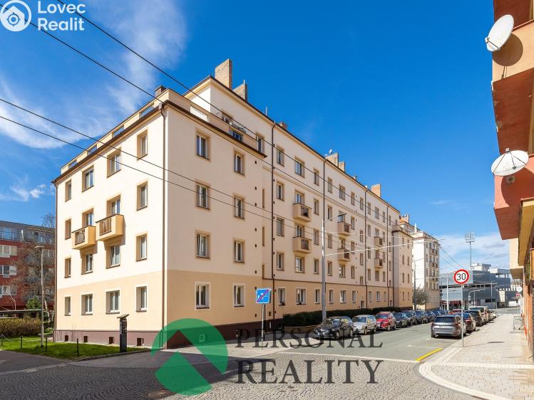 Sale apartment 2+KK Pardubice, Sladkovského č. 25