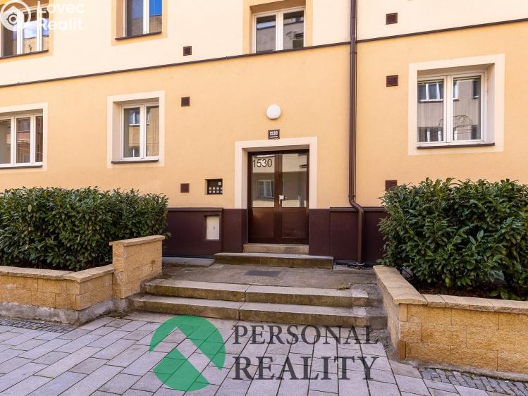 Sale apartment 2+KK Pardubice, Sladkovského č. 26
