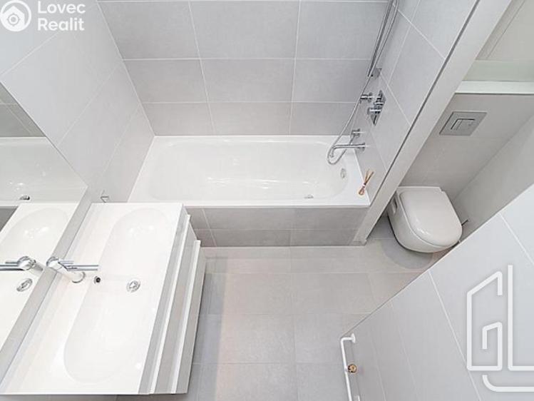 Pronájem bytu 3+KK Praha, Egyptská č. 11