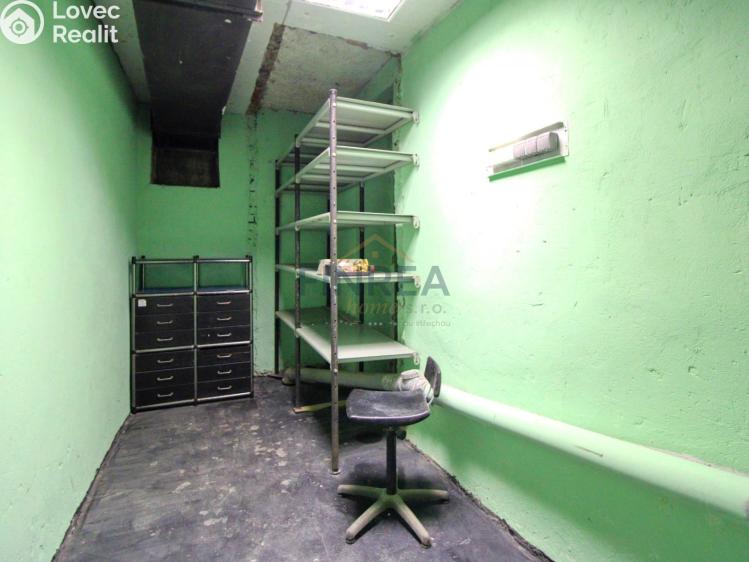 Prodej bytu 1+KK Chomutov, Partyzánská 3768/5 č. 12