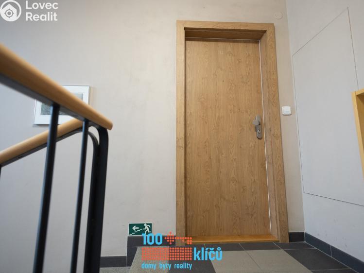 Pronájem bytu 2+1 Praha, Na Hubálce 988/7 č. 16