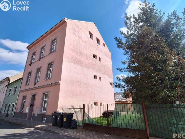 Продажа многоквартирного дома Trmice, U Mlýnského potoka č. 33