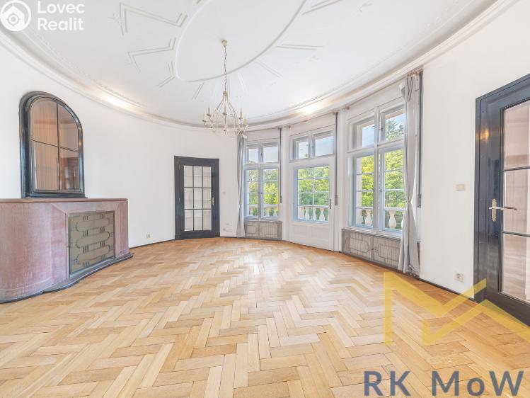 Pronájem bytu 6 a více Praha, Slunná č. 8