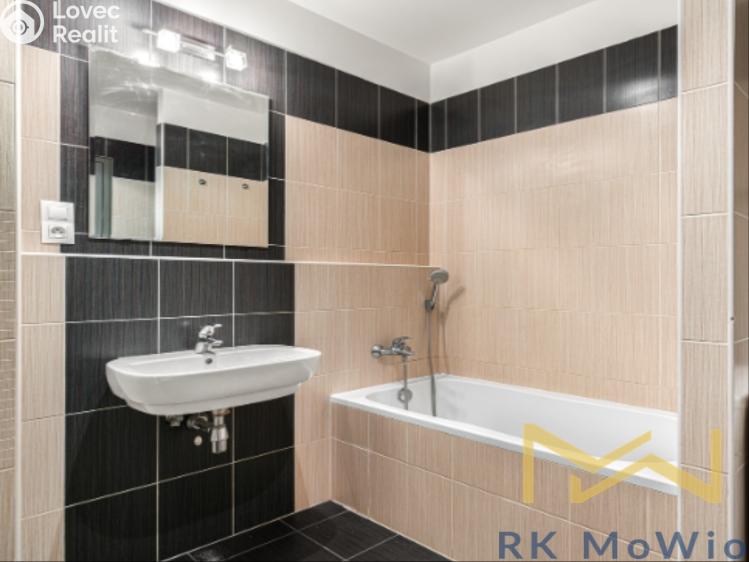 Prodej bytu 1+KK Praha, Korunní č. 10