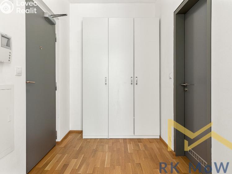 Prodej bytu 1+KK Praha, Korunní č. 13