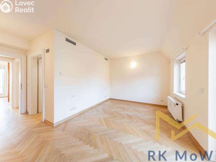Rent apartment 5+1 Praha, Újezd č. 2