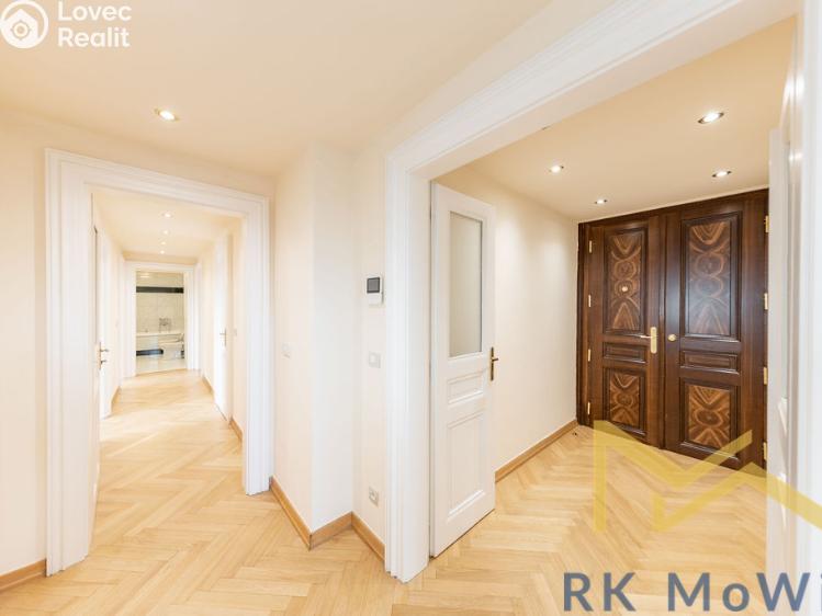 Rent apartment 5+1 Praha, Újezd č. 7