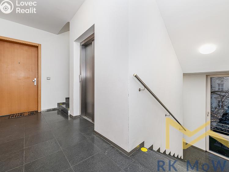 Pronájem bytu 4+KK Praha, Senovážné náměstí č. 12