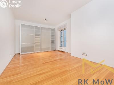 Аренда квартиры 4+KK Praha, Senovážné náměstí č. 8
