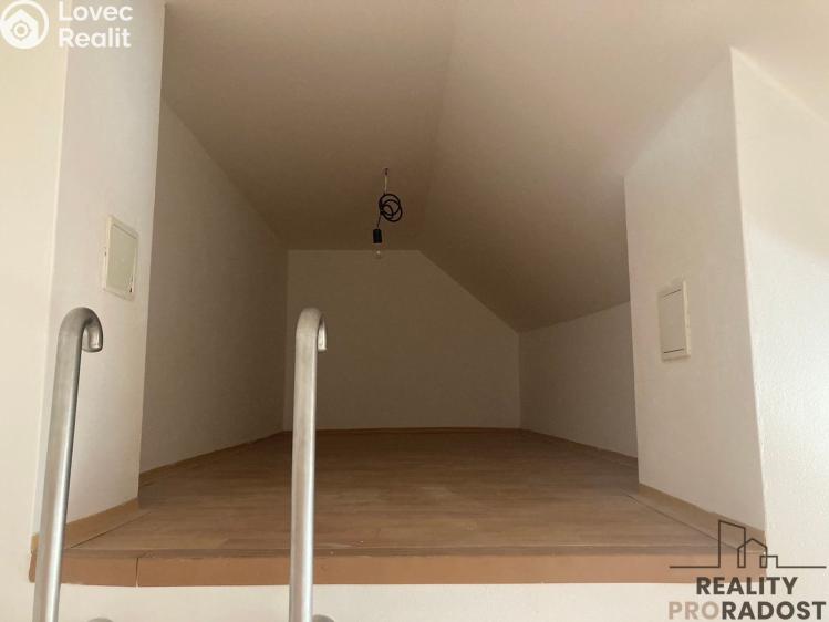 Pronájem bytu 3+KK Hodonín, Měšťanská 244/3 č. 9