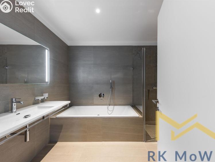 Pronájem bytu 4+KK Praha, Holečkova č. 14