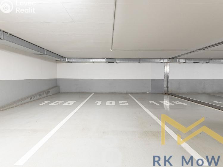 Pronájem garážového stání Praha, Italská č. 1