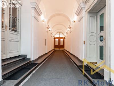 Pronájem garážového stání Praha, Italská č. 2