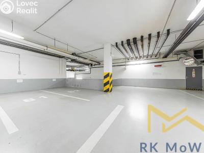 Pronájem garážového stání Praha, Italská č. 4