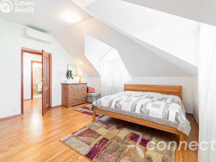 Prodej rodinného domu Jesenice, Karafiátová 424 č. 16