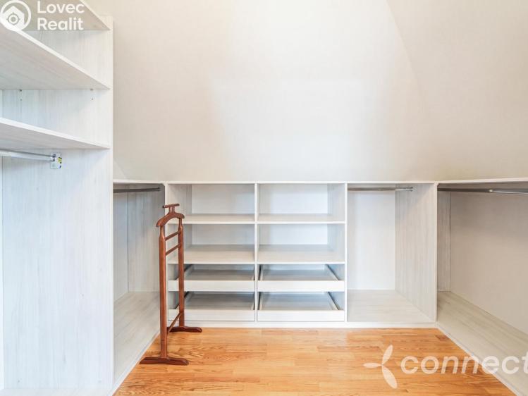 Prodej rodinného domu Jesenice, Karafiátová 424 č. 21