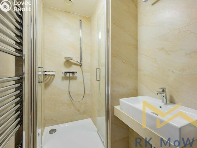 Pronájem bytu 3+KK Praha, Pod kaštany č. 7