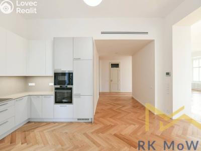 Rent apartment 3+KK Praha, Janáčkovo nábřeží č. 11