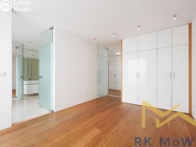 Pronájem bytu 4+KK Praha, Laubova č. 5