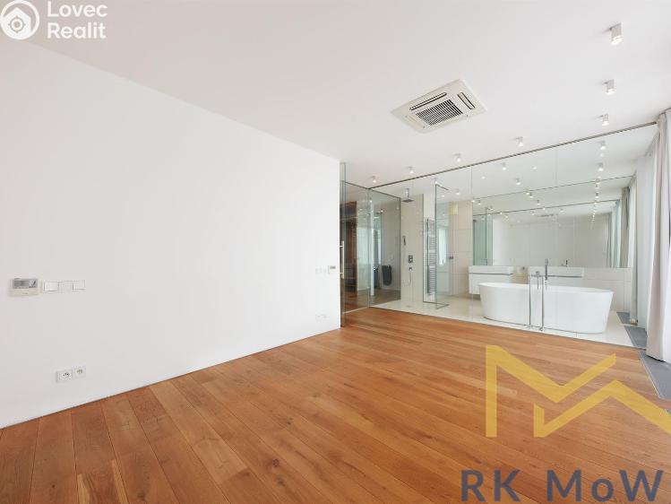 Pronájem bytu 4+KK Praha, Laubova č. 9