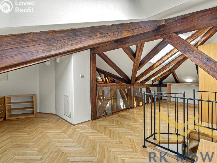 Pronájem bytu 4+1 Praha, Ibsenova č. 8