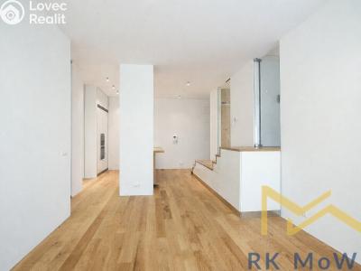 Pronájem bytu 3+KK Praha, Laubova č. 1