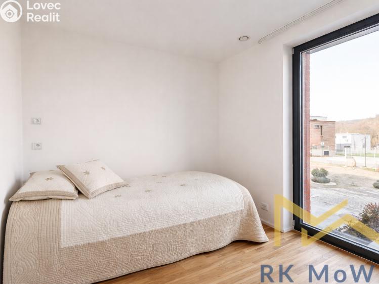 Pronájem rodinného domu Praha, V Šáreckém údolí č. 8