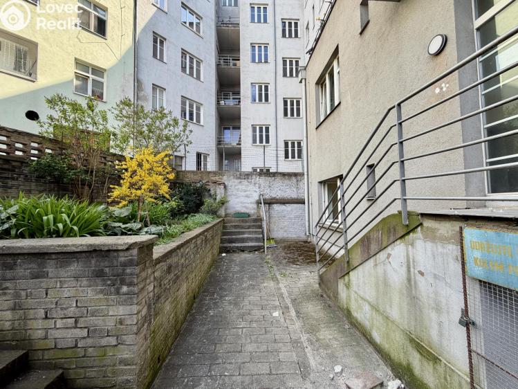 Prodej bytu 1+1 Praha, 5. května 1241/42 č. 12