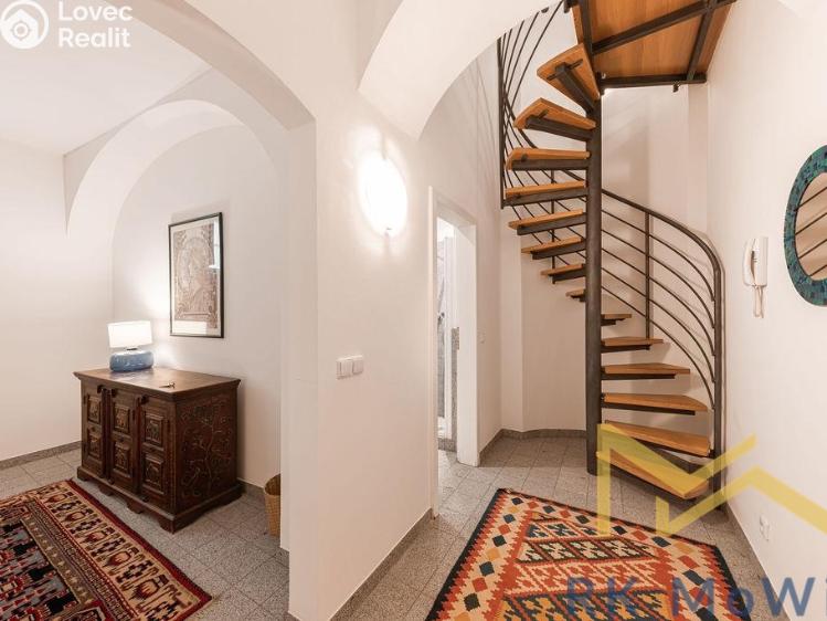 Rent apartment 2+1 Praha, Vlašská 361/5 č. 3