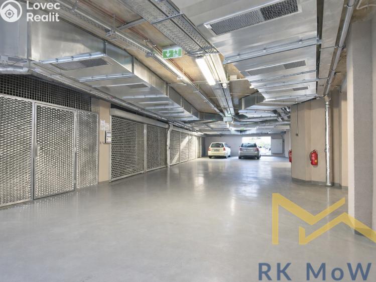 Pronájem garážového stání Praha, Spálená č. 3