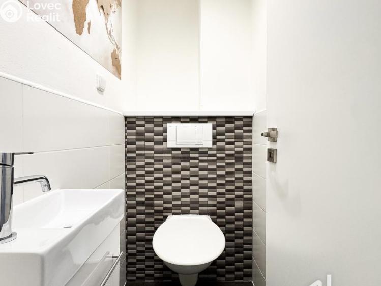 Sale apartment 2+KK Praha, Veleslavínská 199/40 č. 12