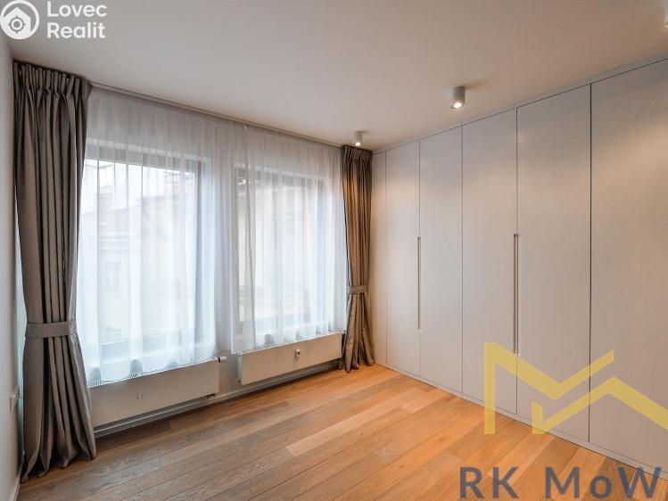 Pronájem bytu 3+KK Praha, náměstí Jiřího z Poděbrad č. 3