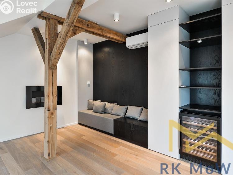 Pronájem bytu 3+KK Praha, náměstí Jiřího z Poděbrad č. 10