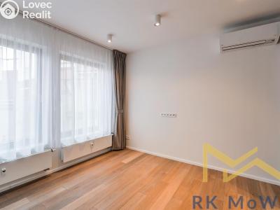 Pronájem bytu 3+KK Praha, náměstí Jiřího z Poděbrad č. 6