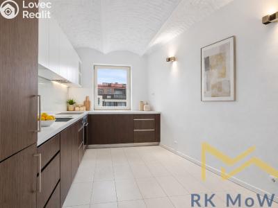 Pronájem bytu 3+1 Praha, U akademie č. 2