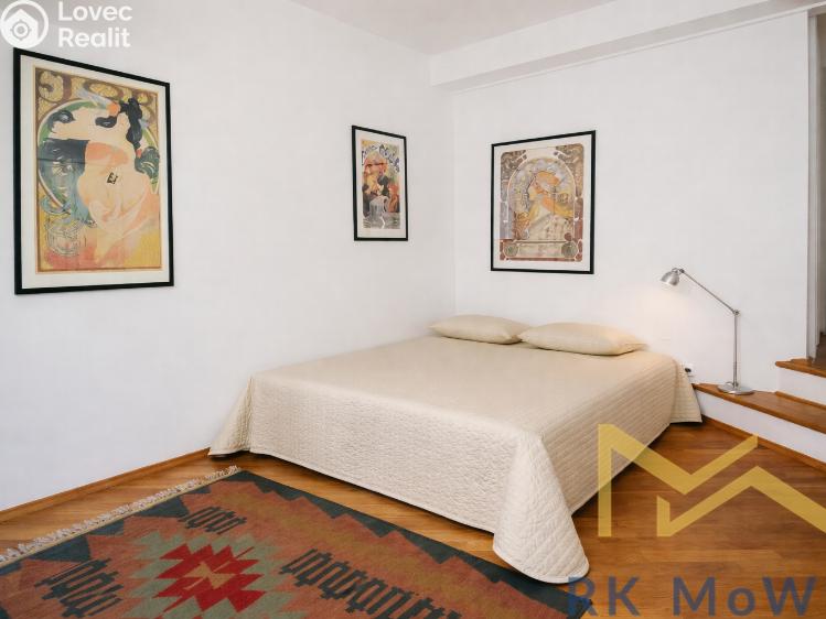 Pronájem bytu 3+1 Praha, Odborů č. 3