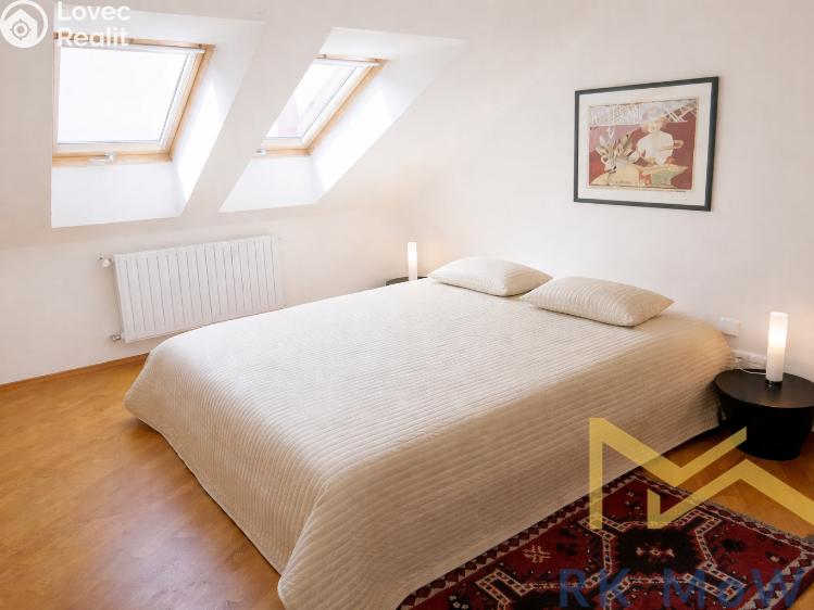 Pronájem bytu 3+1 Praha, Odborů č. 6