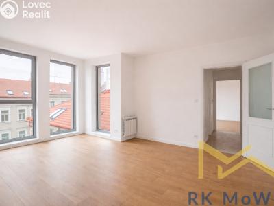 Pronájem bytu 2+KK Praha, Varšavská č. 1