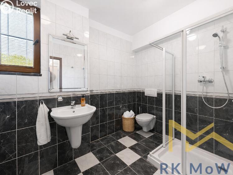 Pronájem rodinného domu Praha, Druhého odboje č. 8