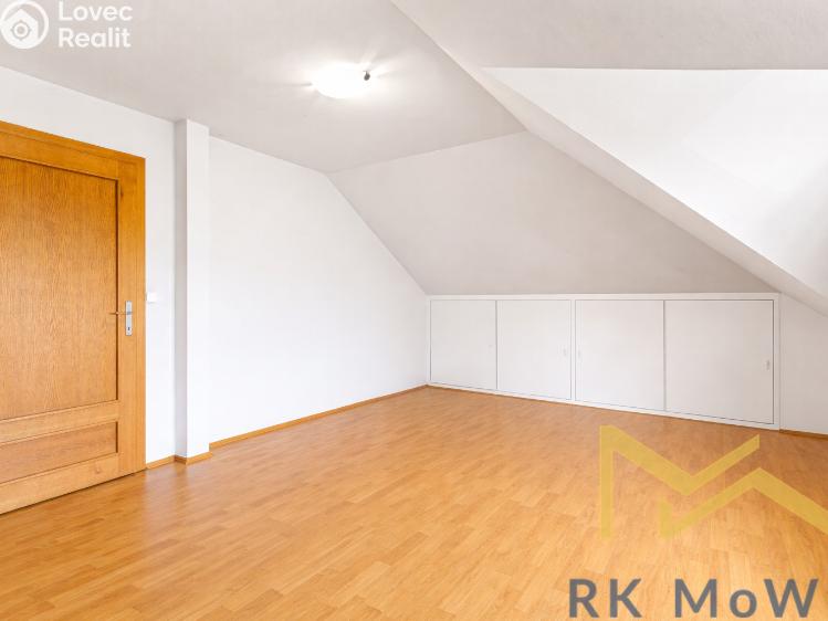 Pronájem rodinného domu Praha, Malý dvůr č. 7