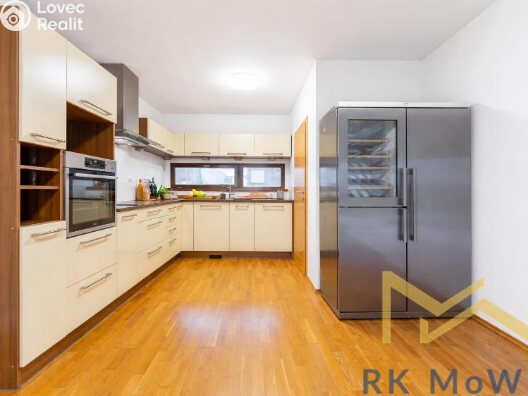 Pronájem rodinného domu Praha, Břežánecká č. 2