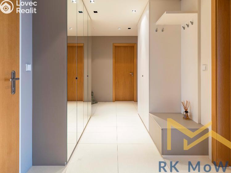 Pronájem bytu 3+KK Praha č. 5