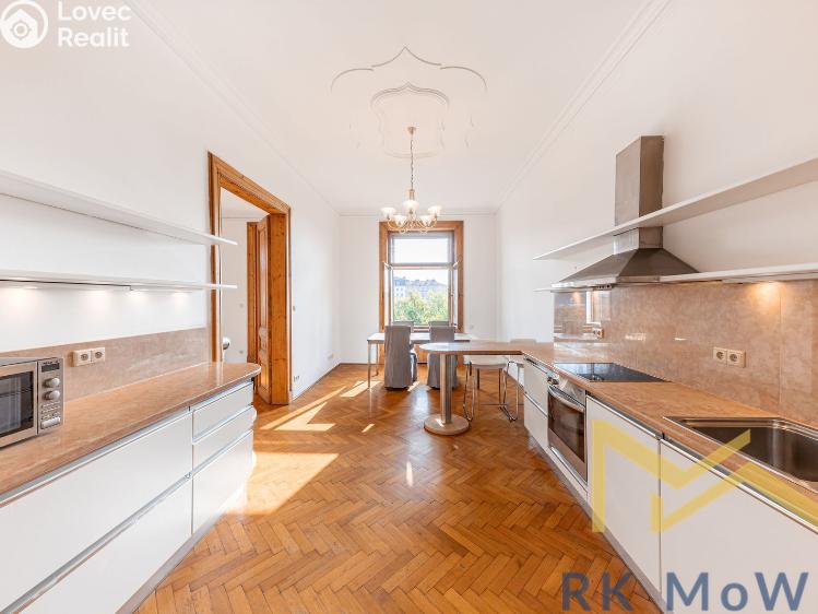 Pronájem bytu 6 a více Praha, Ibsenova č. 4