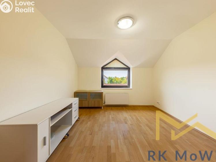 Pronájem rodinného domu Horoměřice, Do Oříšků č. 9