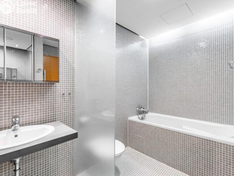 Pronájem bytu 2+KK Praha, Korunní č. 8