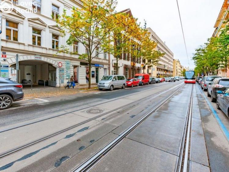 Pronájem bytu 2+KK Praha, Korunní č. 11