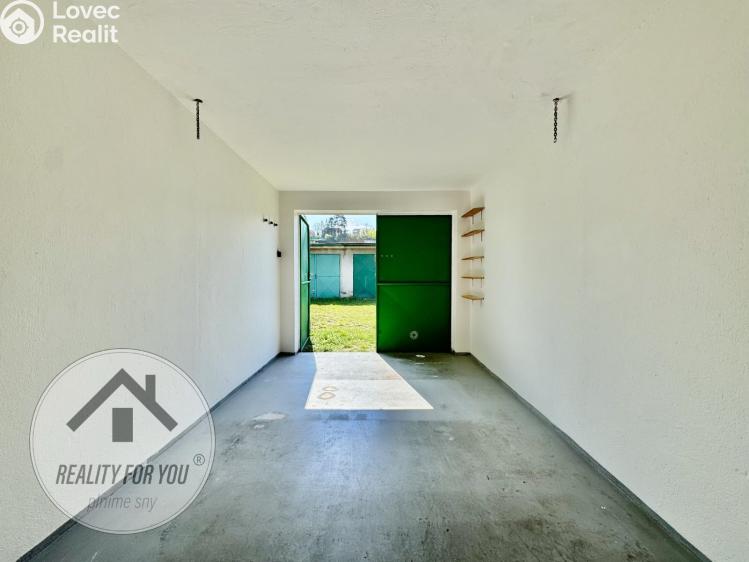 Pronájem garáže Mladá Boleslav, Nádražní 175 č. 4