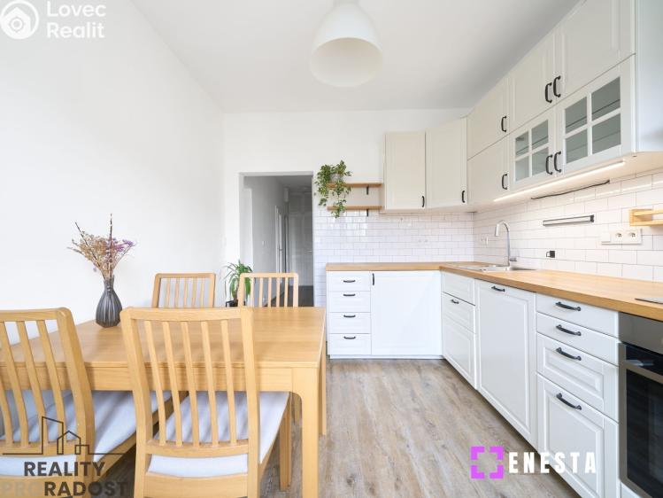 Prodej bytu 2+1 Praha, Sečská 1848/5 č. 2